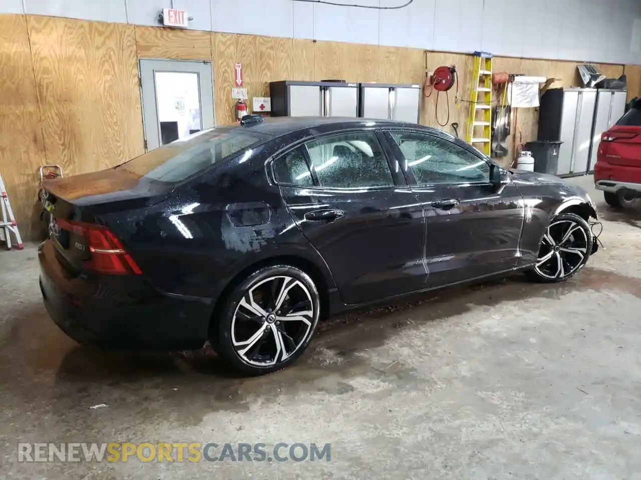 3 fotografías del automóvil dañado 7JRL12TL9RG280986 VOLVO S60 PLUS 2024