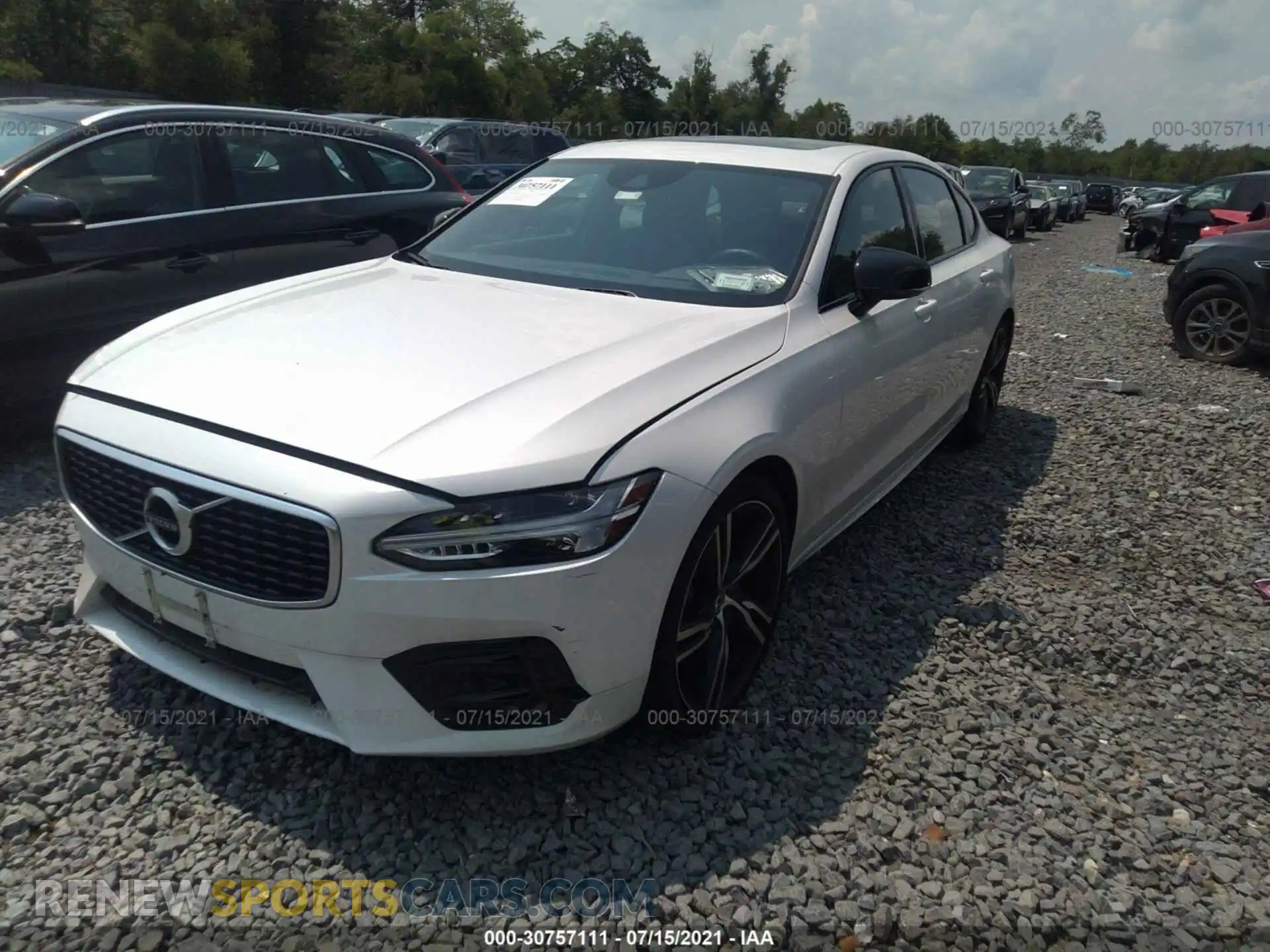 2 Фотография поврежденного автомобиля LVYA22MT1LP169396 VOLVO S90 2020