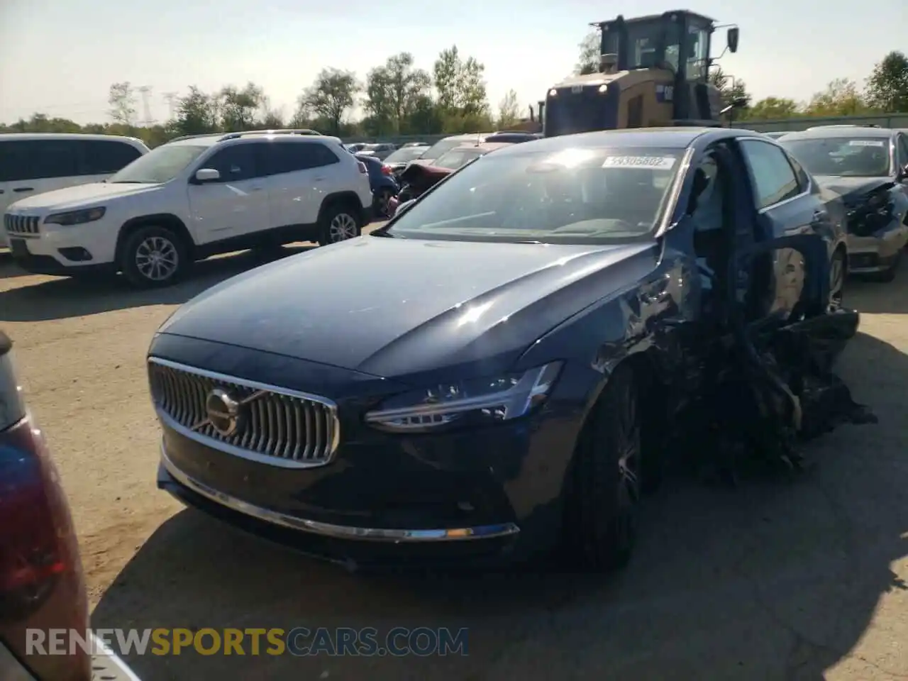 2 Photograph of a damaged car LVY062ML4NP261833 VOLVO S90 B6 INS 2022