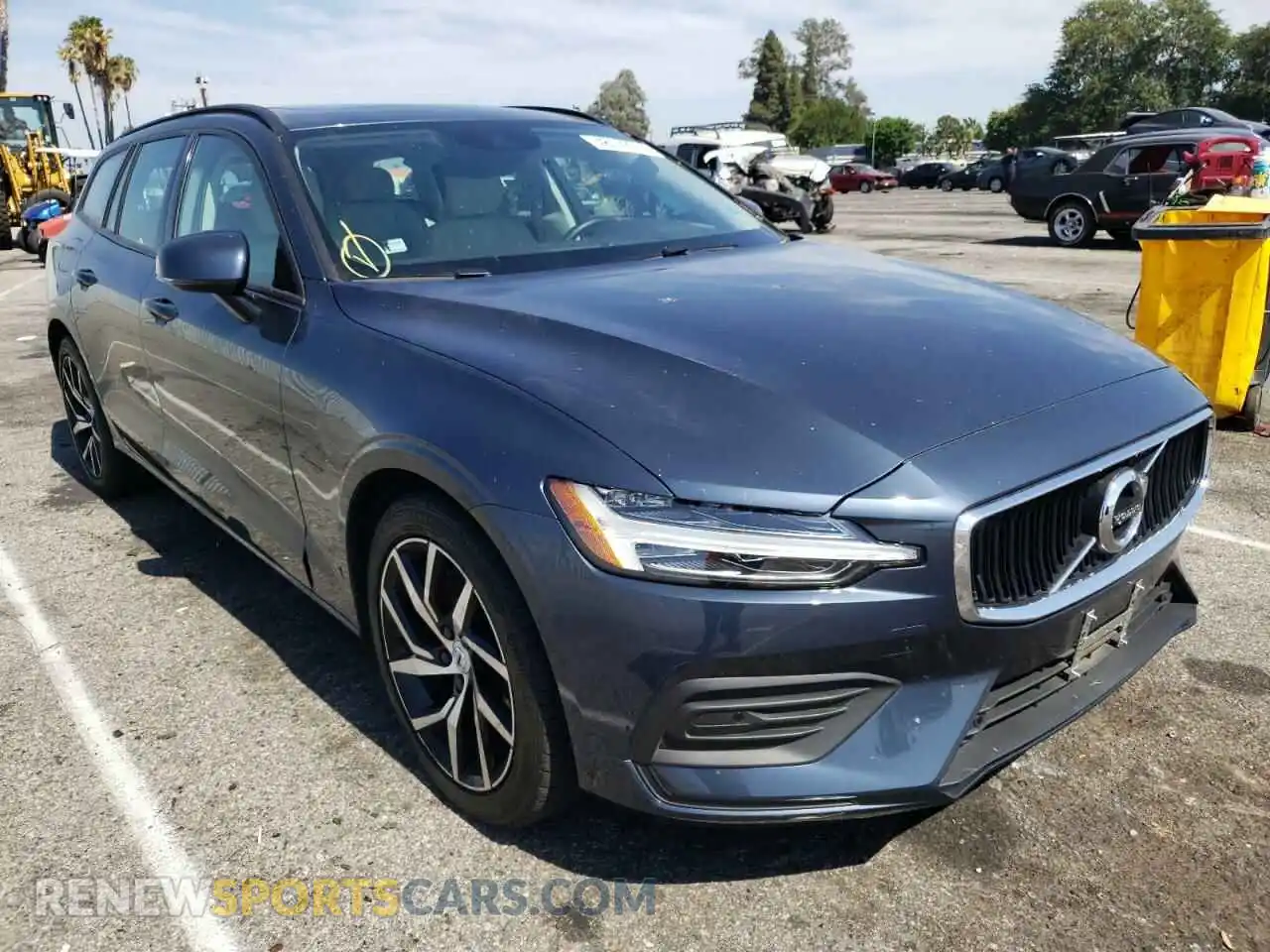 1 Photograph of a damaged car YV1102EK4L2357596 VOLVO V60 2020