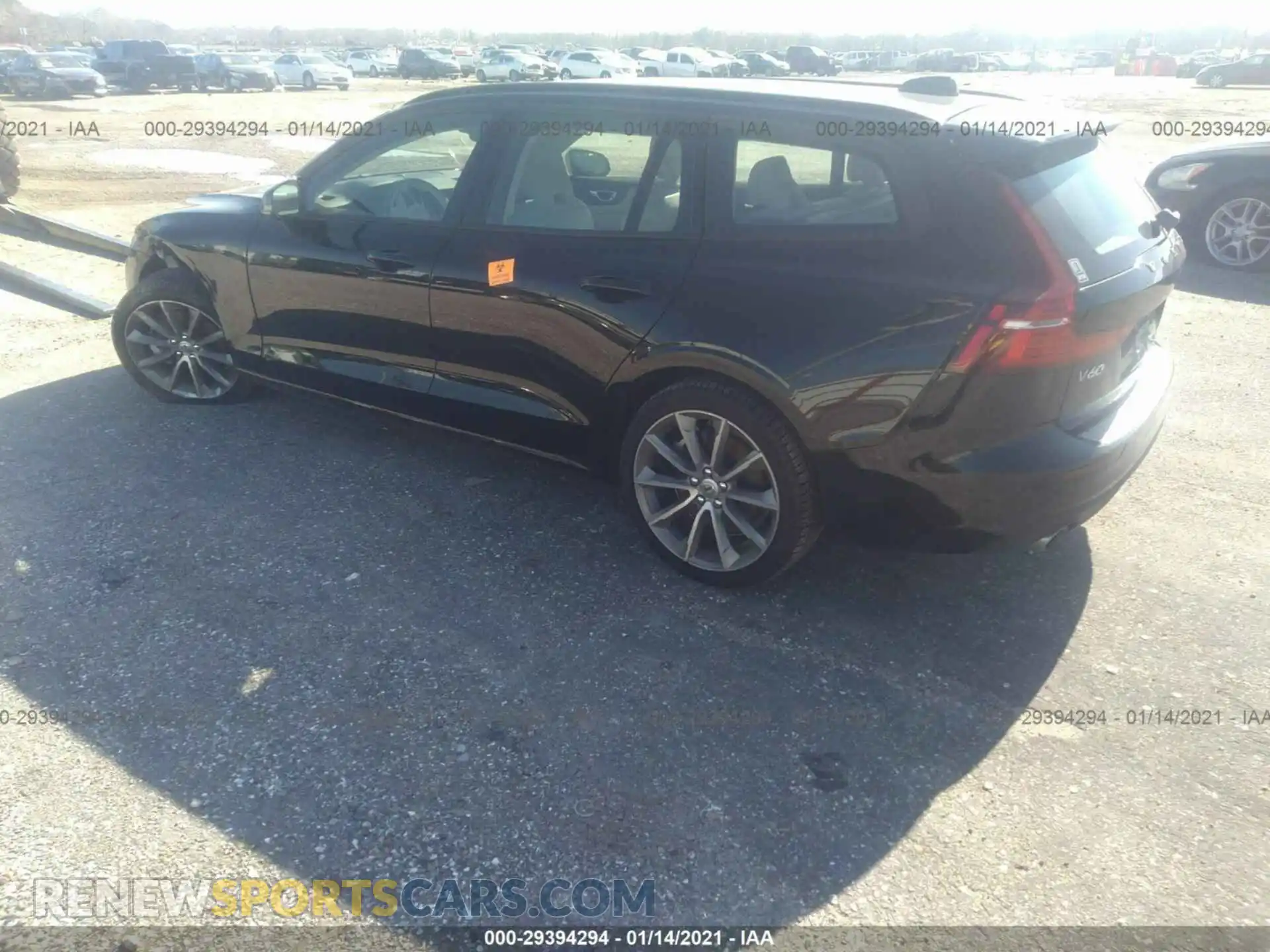 3 Photograph of a damaged car YV1102EK6L2376523 VOLVO V60 2020