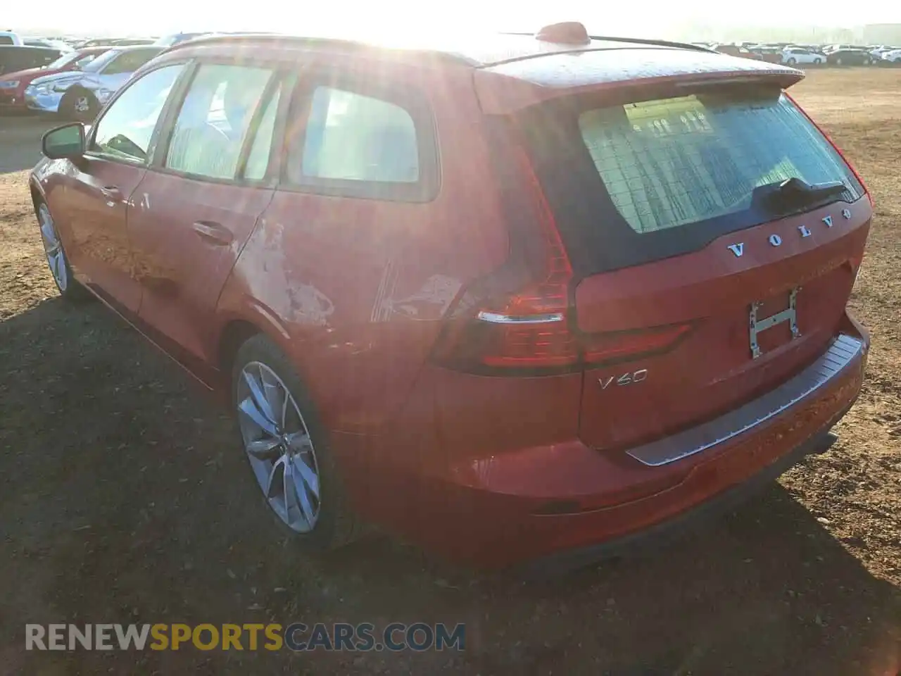 3 Photograph of a damaged car YV1102EK6L2397470 VOLVO V60 2020