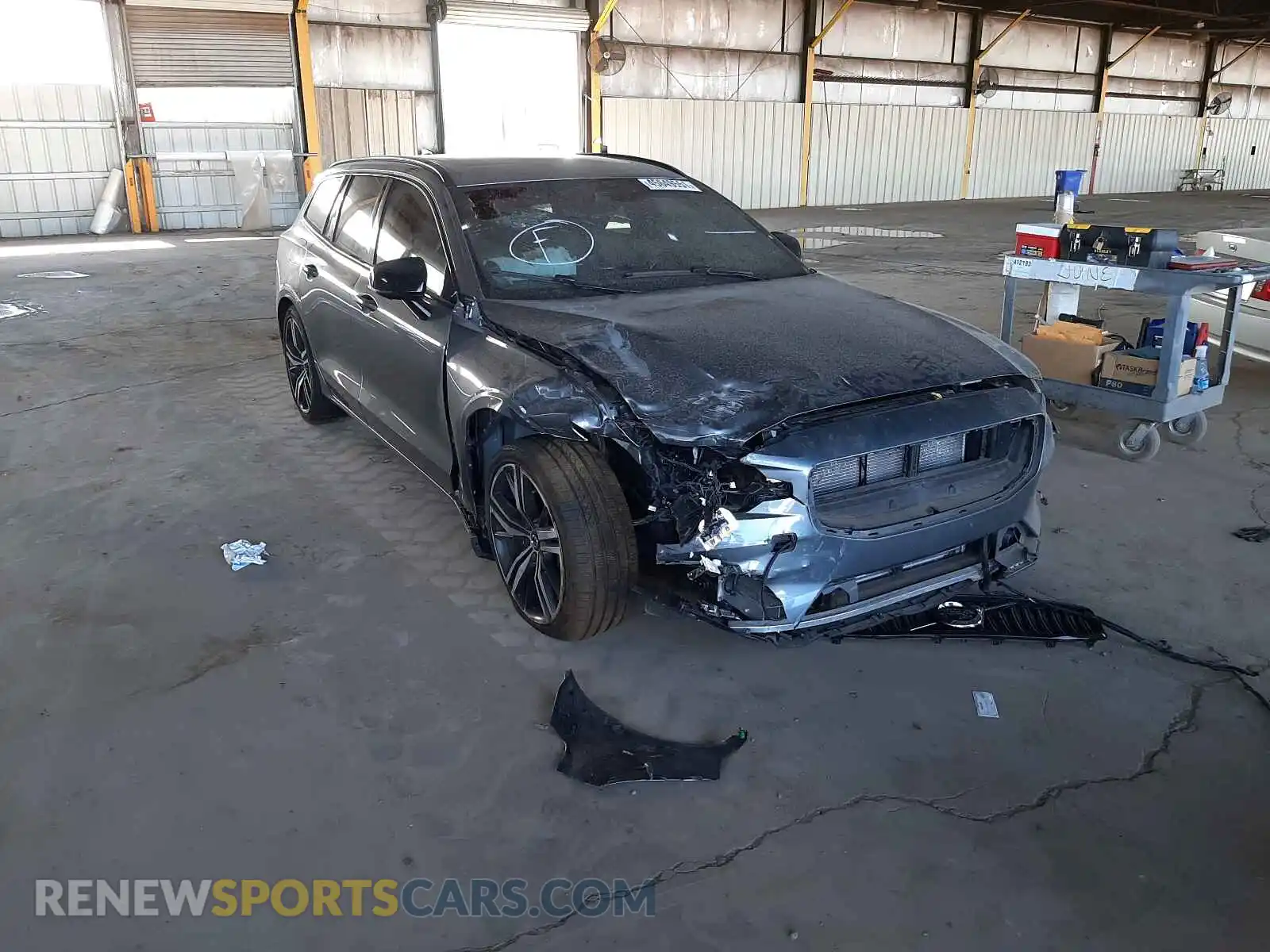 1 Photograph of a damaged car YV1102EM5L2351355 VOLVO V60 2020