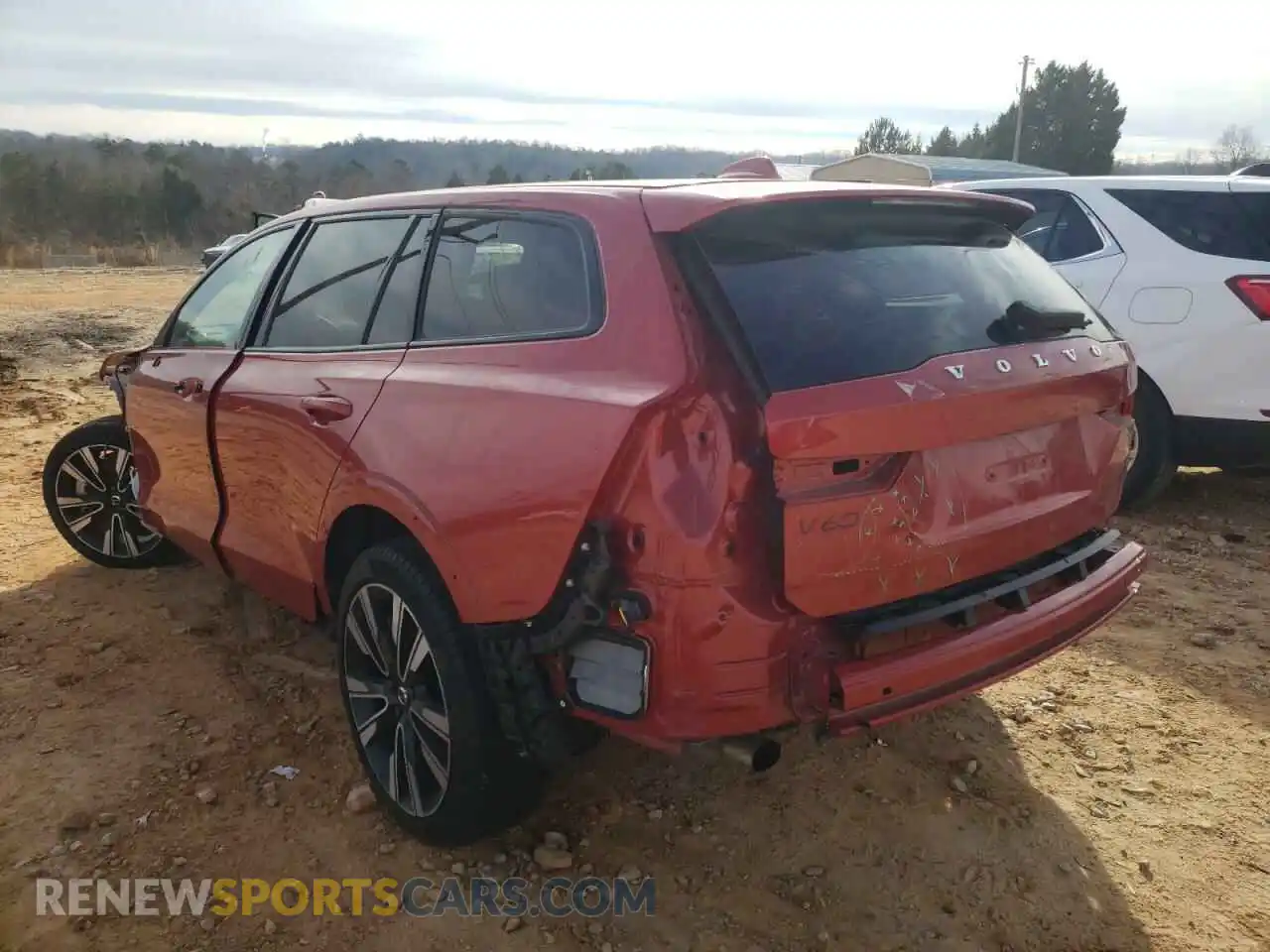 3 Photograph of a damaged car YV4102WK4M1068209 VOLVO V60 2021