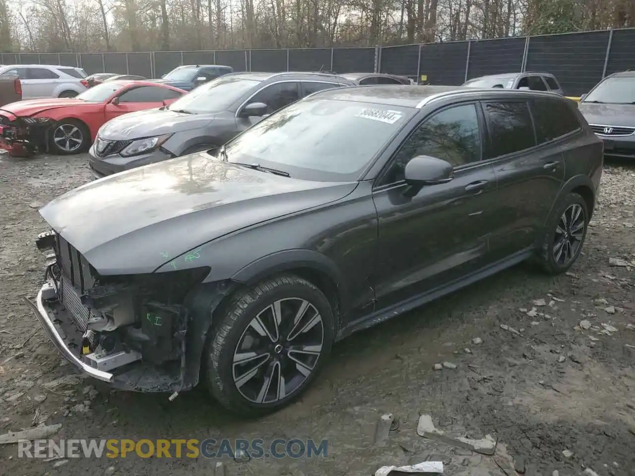 1 Photograph of a damaged car YV4102WK9M1067802 VOLVO V60 2021