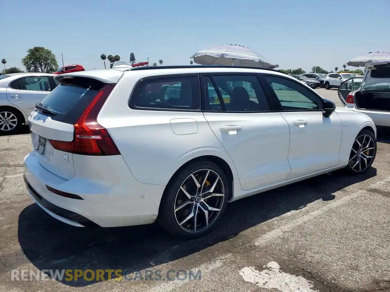 3 Photograph of a damaged car YV1H60EP8R1633130 VOLVO V60 2024