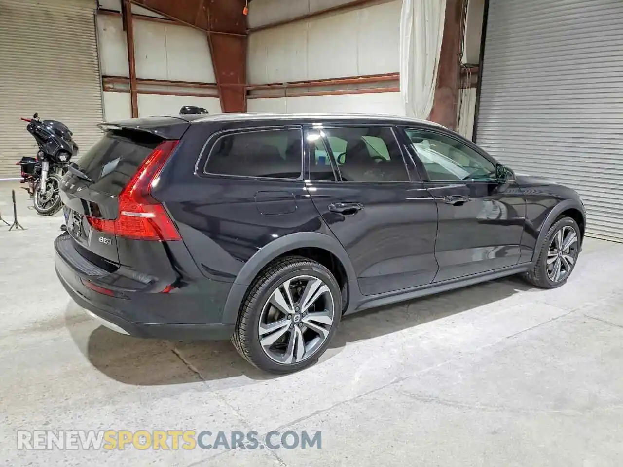 3 Photograph of a damaged car YV4L12WK3S2147772 VOLVO V60 2025