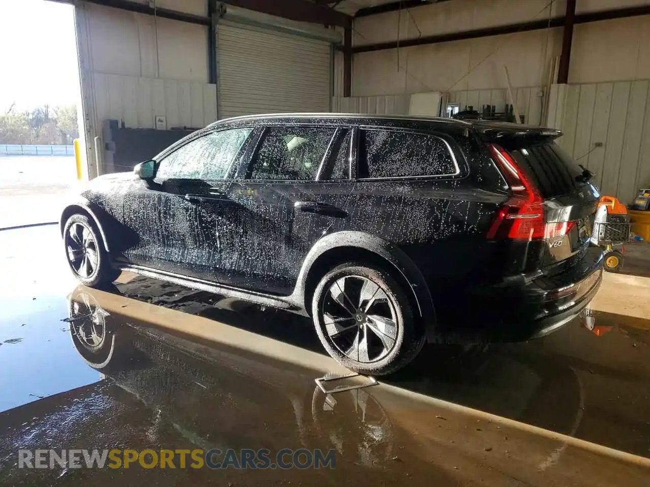 2 Photograph of a damaged car YV4L12WK9S2147338 VOLVO V60 2025