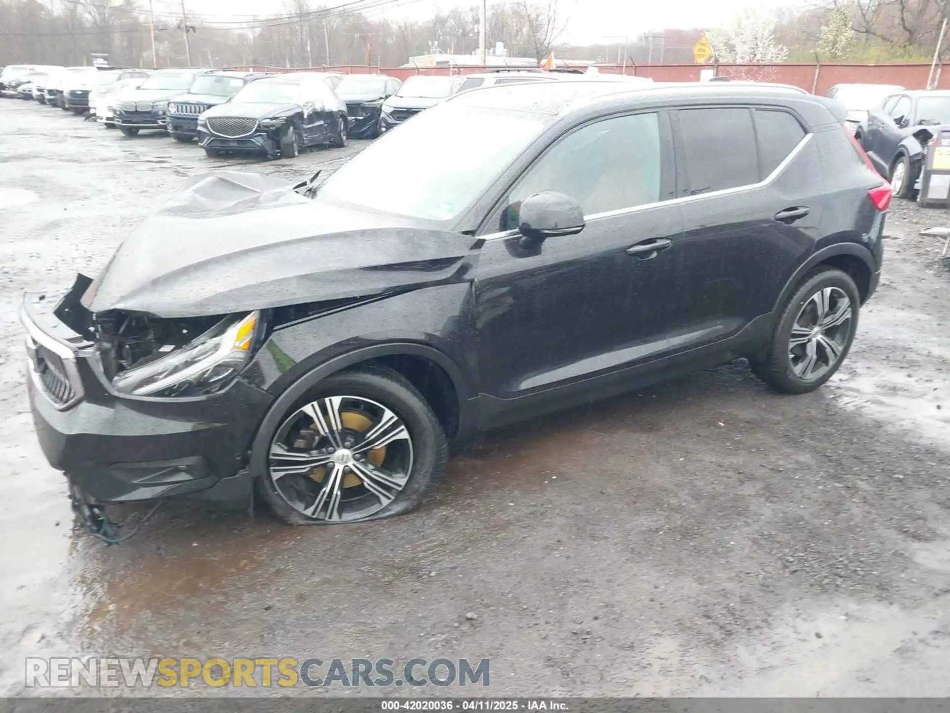 2 Photograph of a damaged car YV4162UL2K2077802 VOLVO XC40 2019