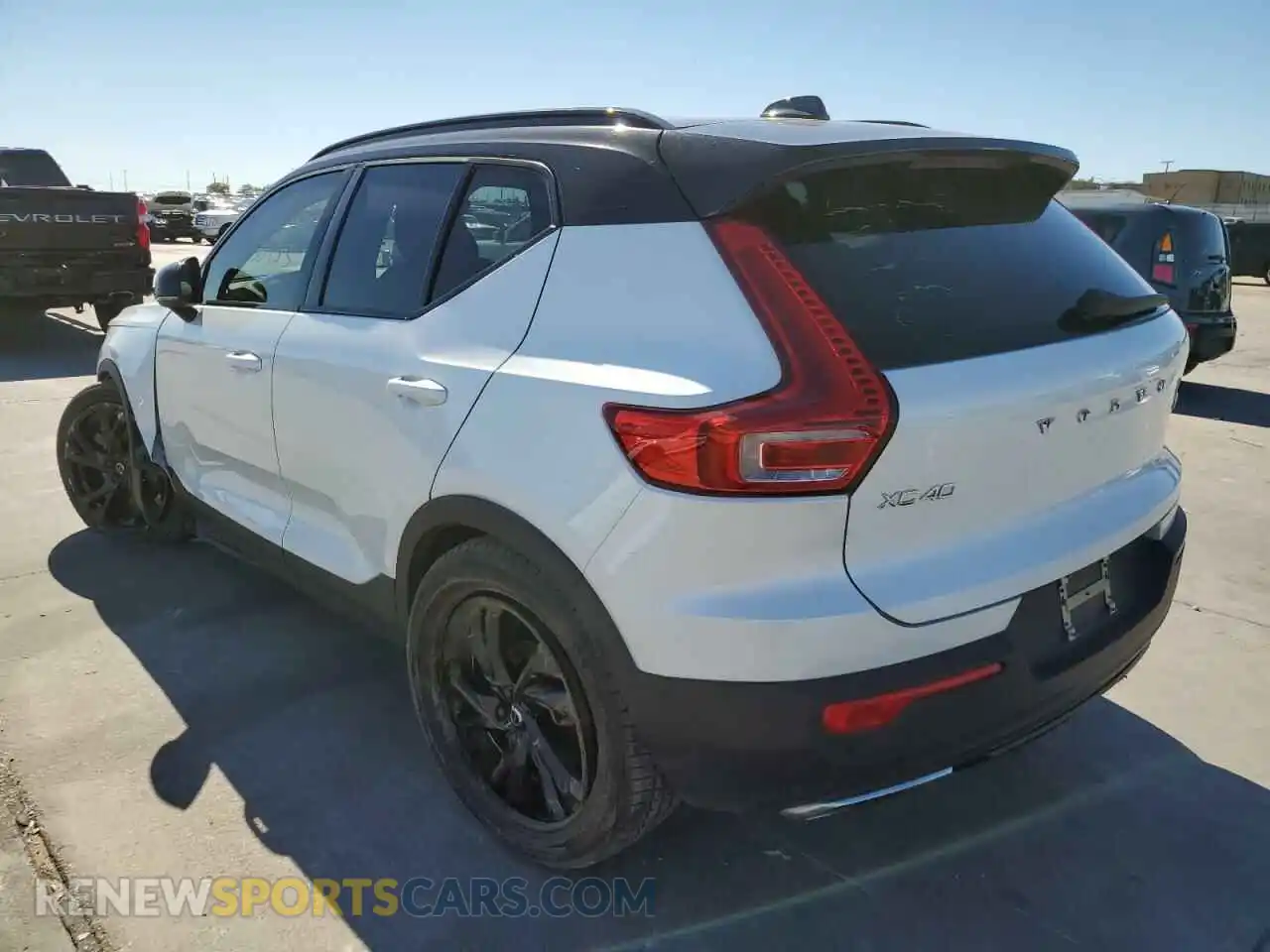 3 Photograph of a damaged car YV4162XZ1K2003349 VOLVO XC40 2019