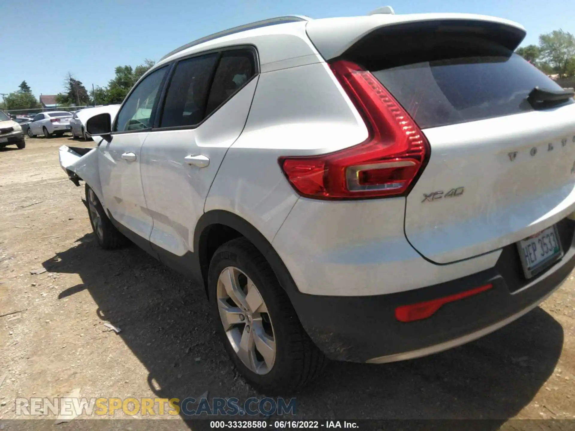 3 Photograph of a damaged car YV4162XZ2K2011699 VOLVO XC40 2019