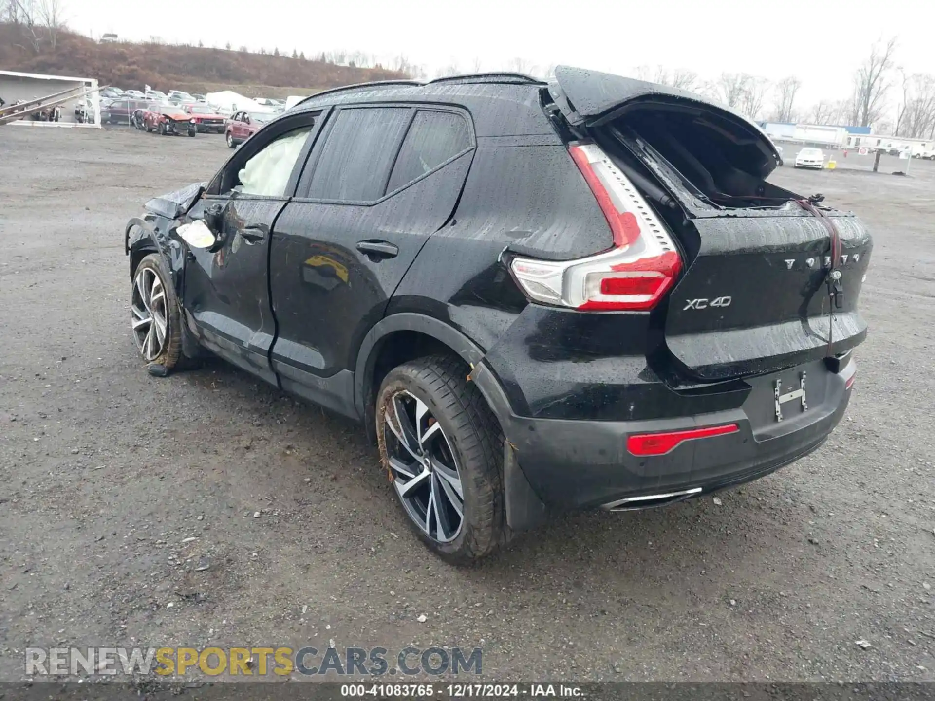 3 Photograph of a damaged car YV4162XZ5K2013799 VOLVO XC40 2019