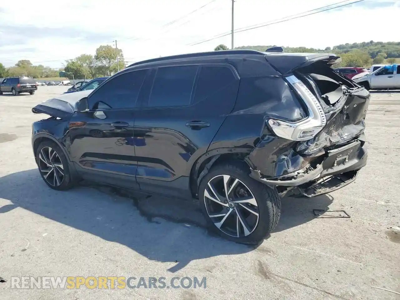 2 fotografías del automóvil dañado YV4162XZ9K2006922 VOLVO XC40 2019
