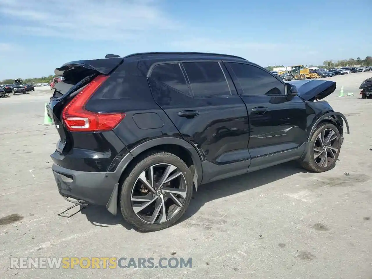 3 fotografías del automóvil dañado YV4162XZ9K2006922 VOLVO XC40 2019