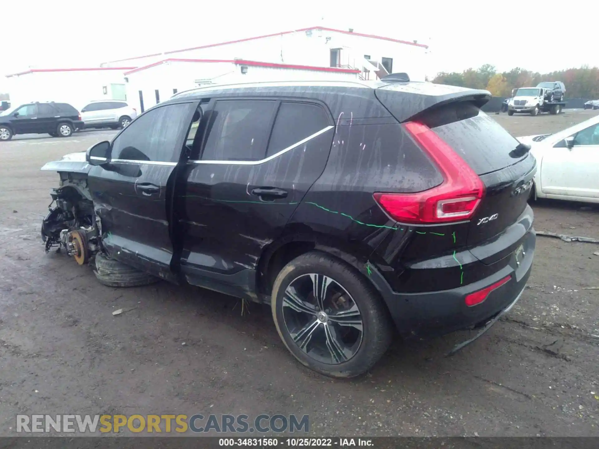 3 Photograph of a damaged car YV4AC2HL2K2121476 VOLVO XC40 2019