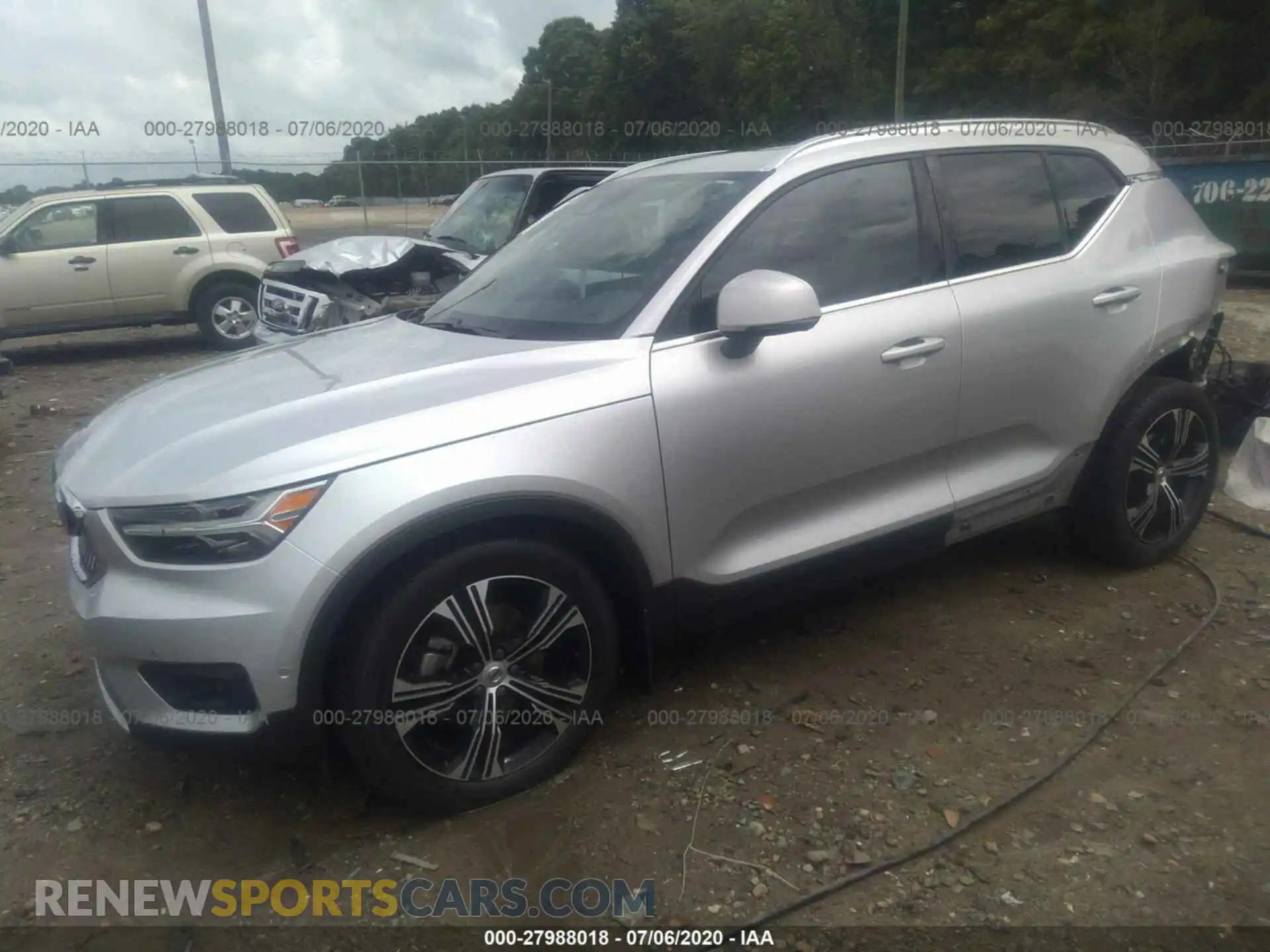2 Photograph of a damaged car YV4AC2HL7K2118816 VOLVO XC40 2019