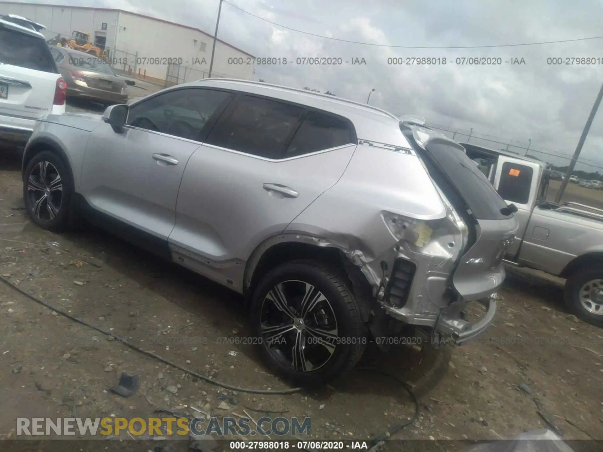 3 Photograph of a damaged car YV4AC2HL7K2118816 VOLVO XC40 2019