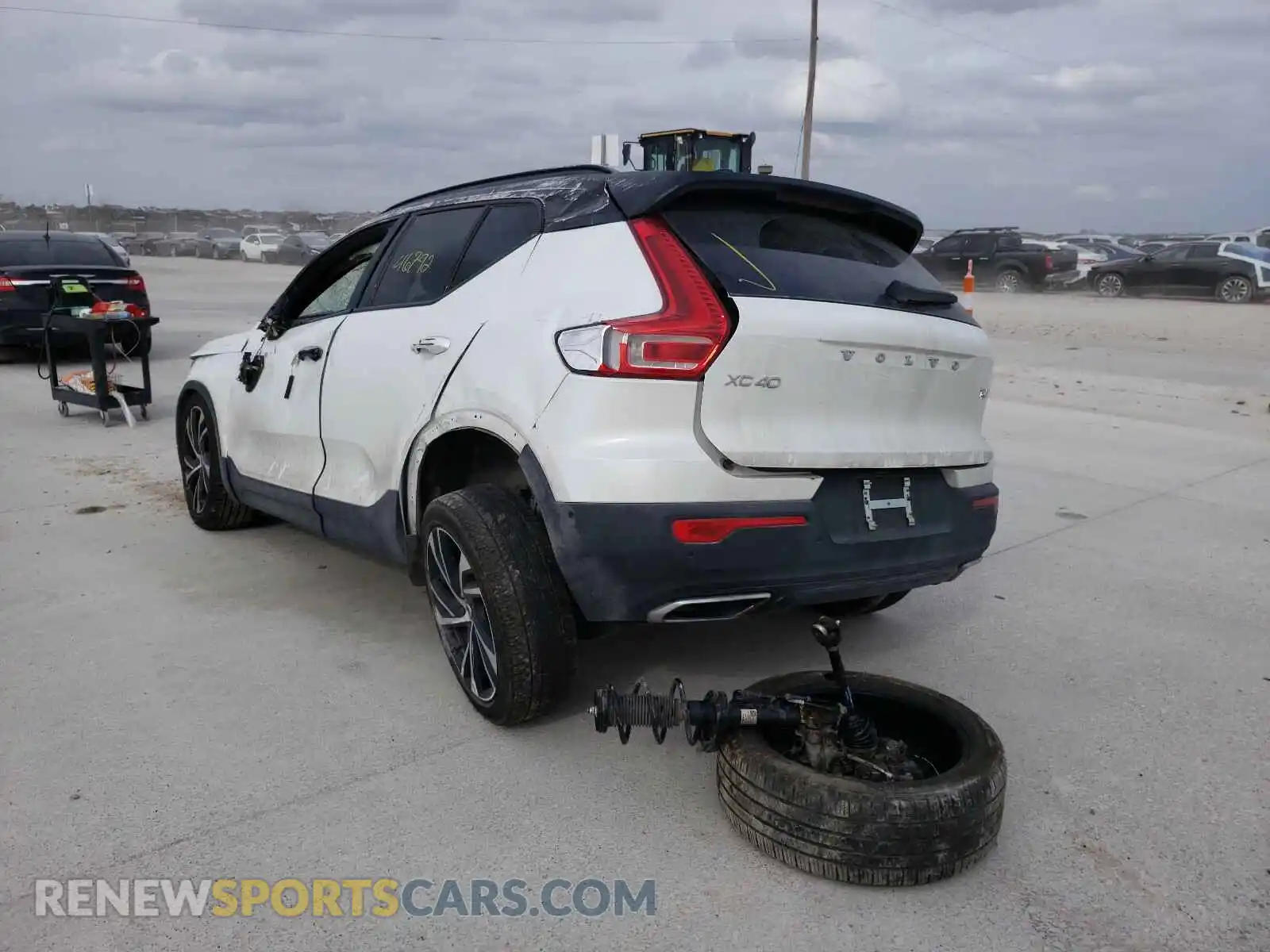 3 Photograph of a damaged car YV4AC2HM1K2113474 VOLVO XC40 2019