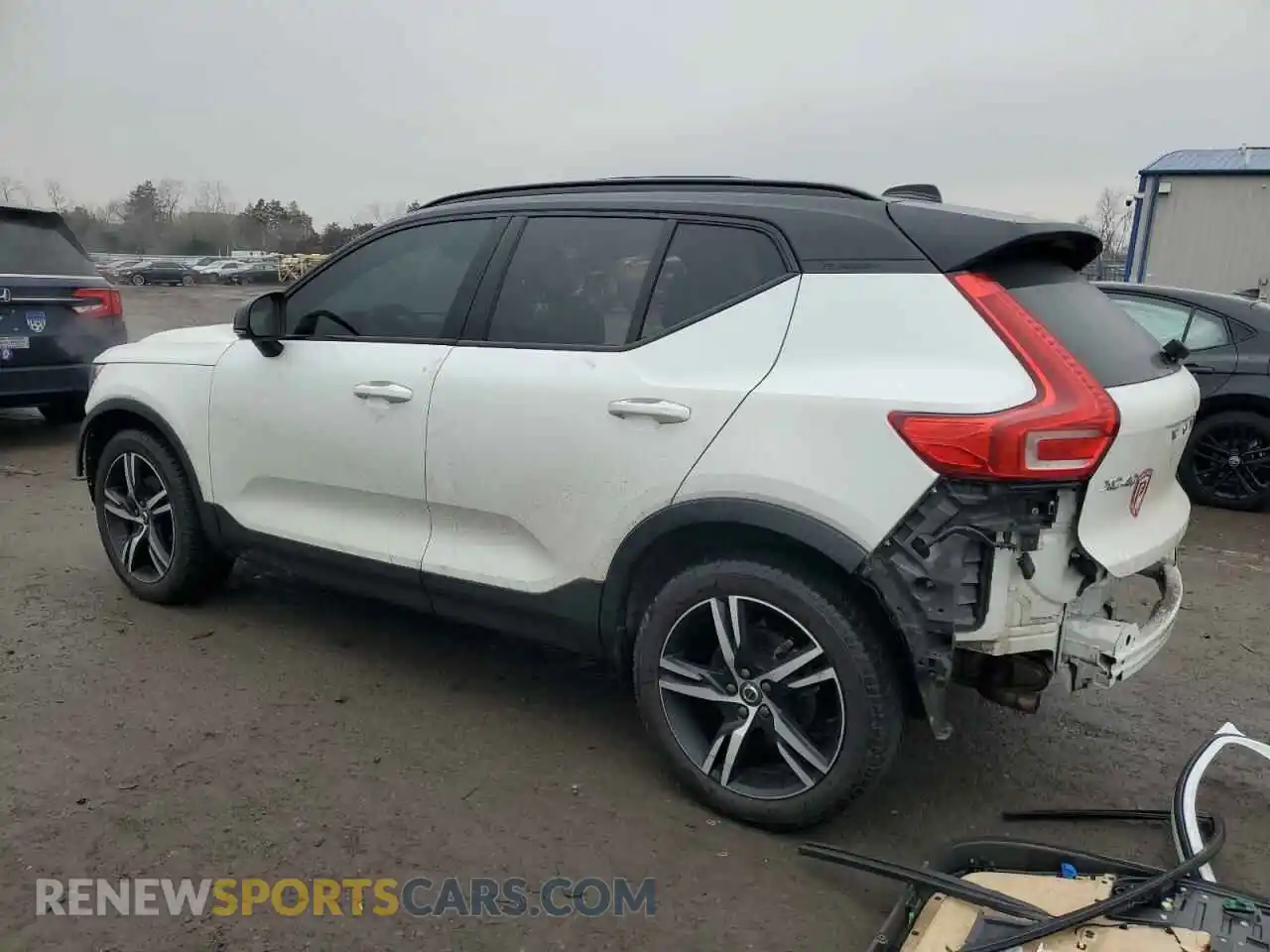 2 Photograph of a damaged car YV4AC2HMXK2068129 VOLVO XC40 2019