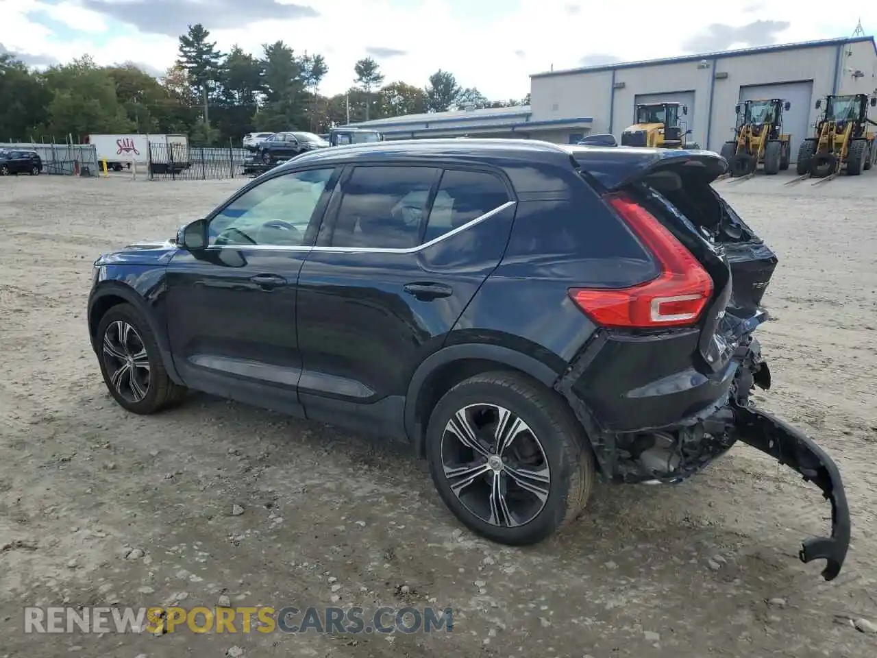 2 Photograph of a damaged car YV4162UL7L2254054 VOLVO XC40 2020