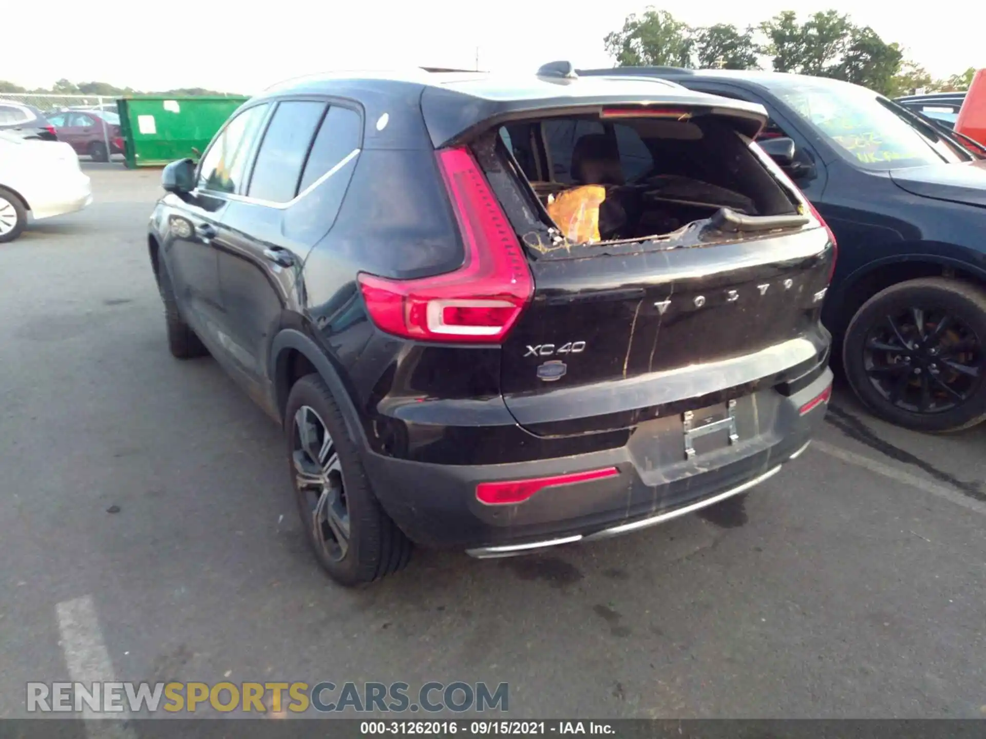 3 fotografías del automóvil dañado YV4162UL7L2257049 VOLVO XC40 2020