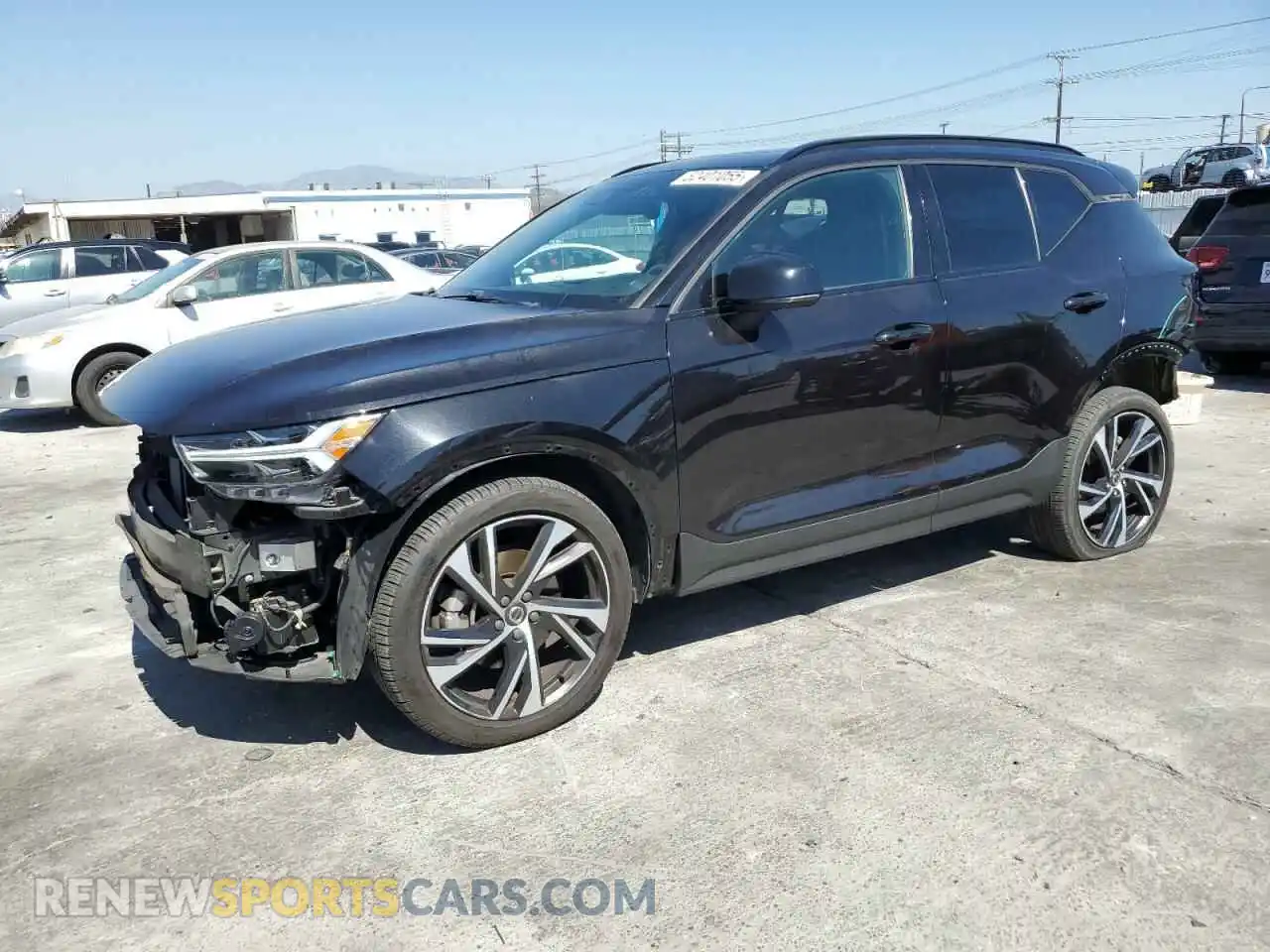 1 Photograph of a damaged car YV4162UM3L2273449 VOLVO XC40 2020