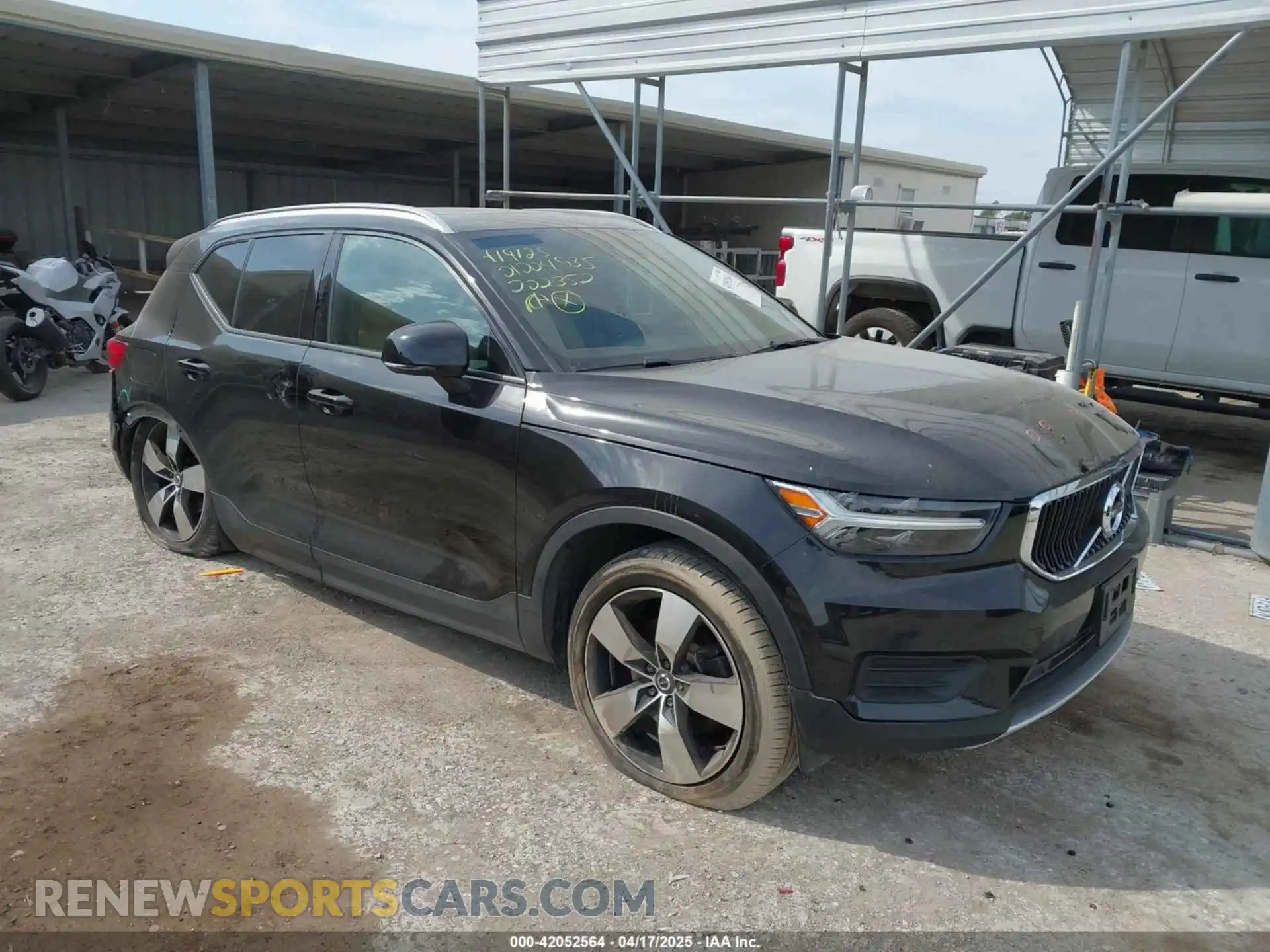 1 Photograph of a damaged car YV4AC2HK5L2202352 VOLVO XC40 2020