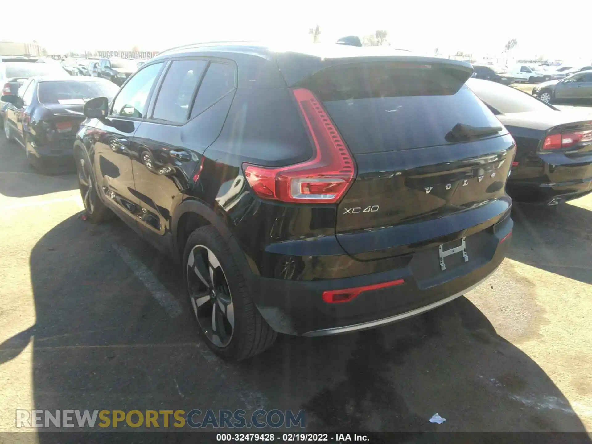 3 Photograph of a damaged car YV4AC2HK5L2207437 VOLVO XC40 2020