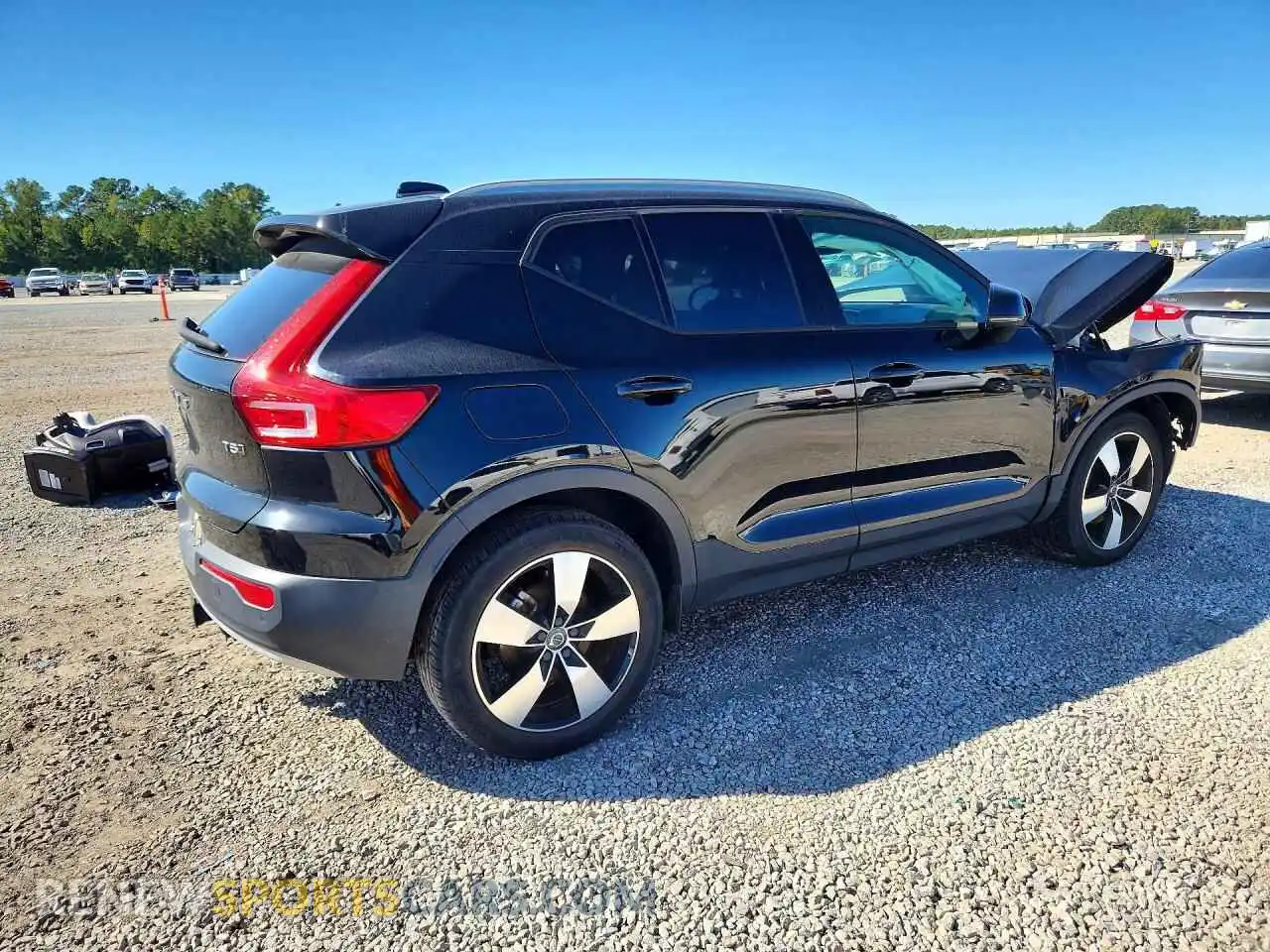 3 Фотография поврежденного автомобиля YV4162UK0M2455383 VOLVO XC40 2021