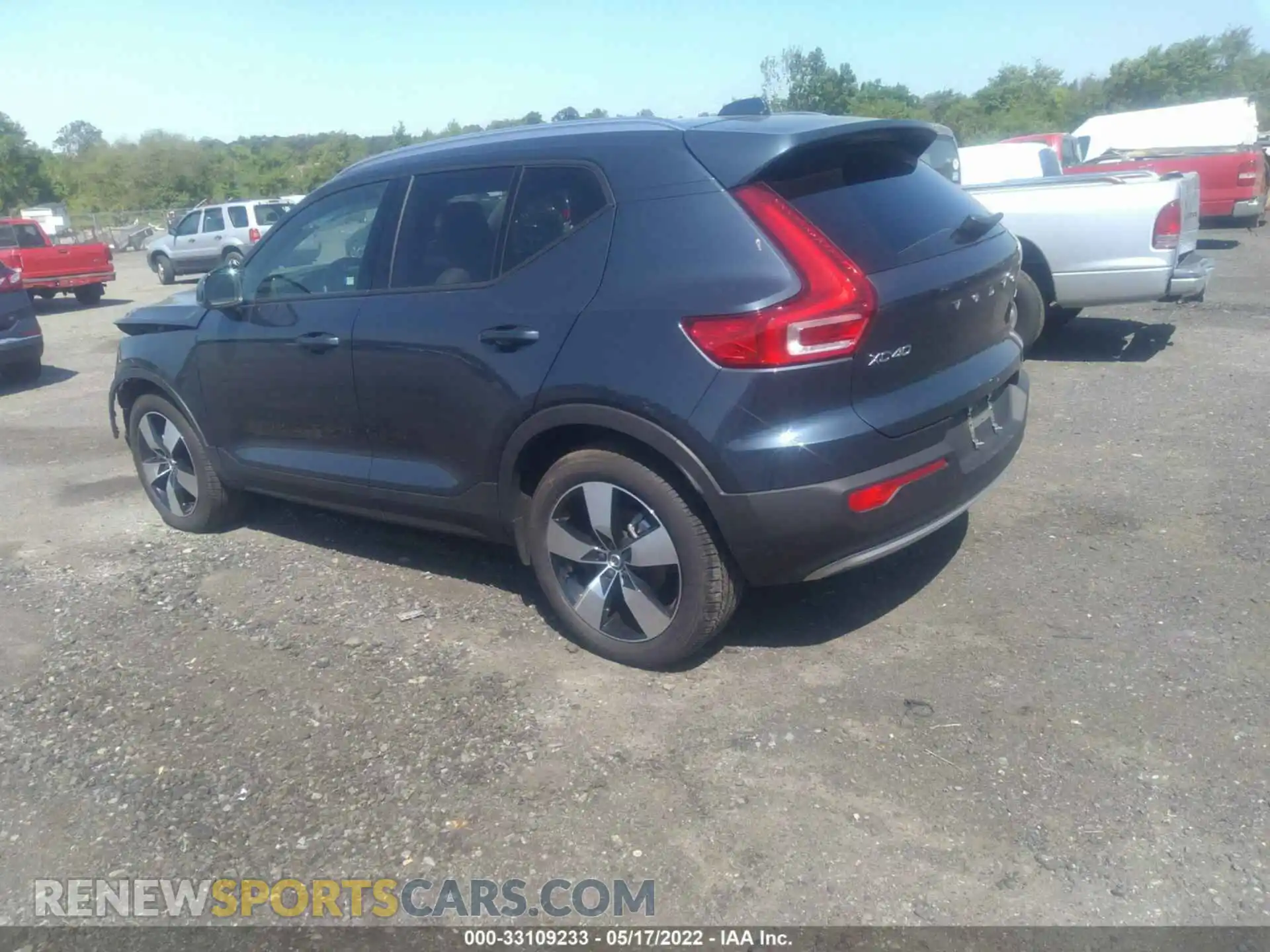 3 Photograph of a damaged car YV4162UK2M2537910 VOLVO XC40 2021