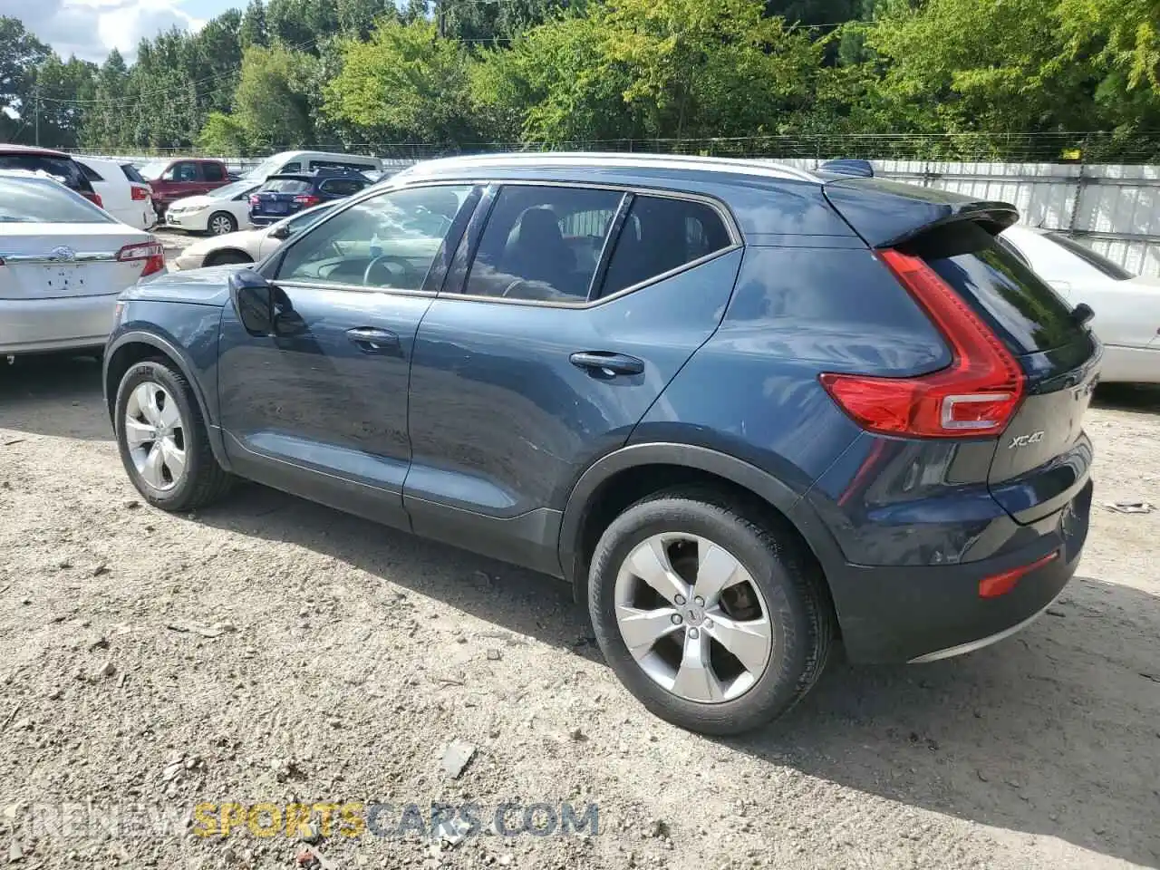2 Photograph of a damaged car YV4162UK3M2451487 VOLVO XC40 2021