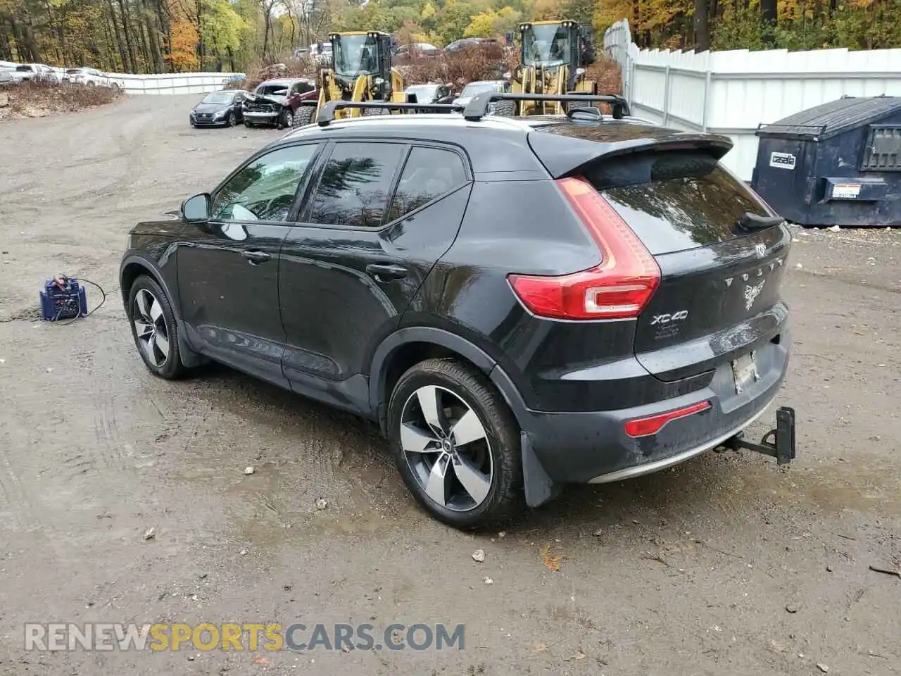 2 Photograph of a damaged car YV4162UK5M2422718 VOLVO XC40 2021