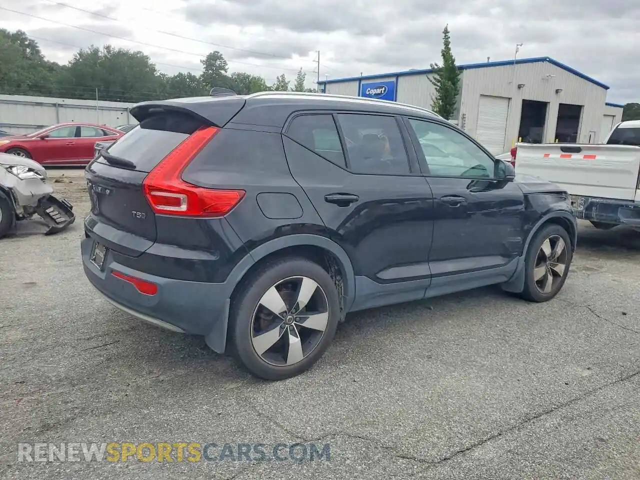 3 fotografías del automóvil dañado YV4162UK6M2558212 VOLVO XC40 2021