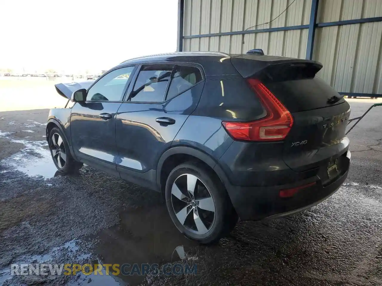 2 Photograph of a damaged car YV4162UK9M2454734 VOLVO XC40 2021