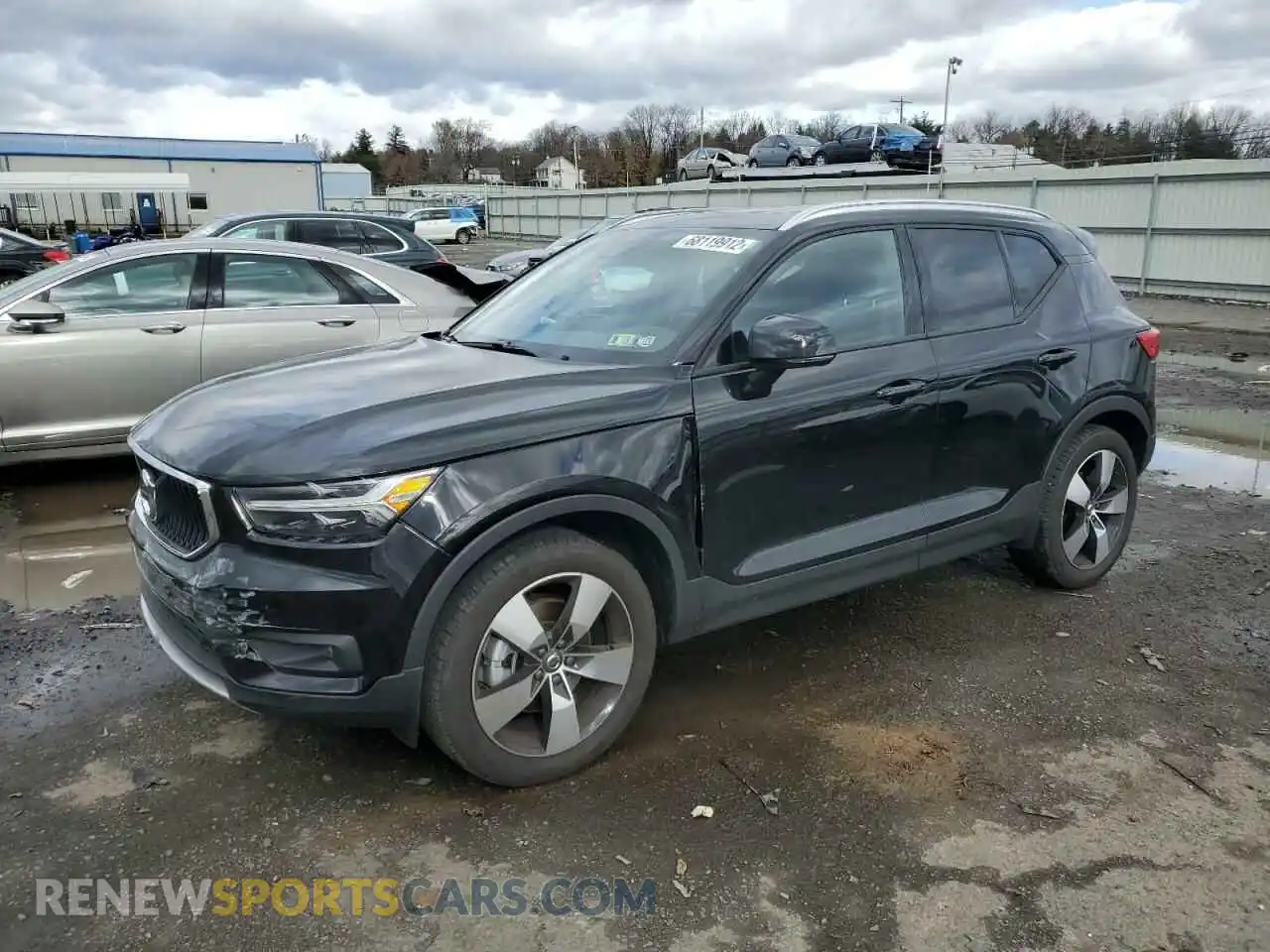 1 Photograph of a damaged car YV4162UKXM2475656 VOLVO XC40 2021
