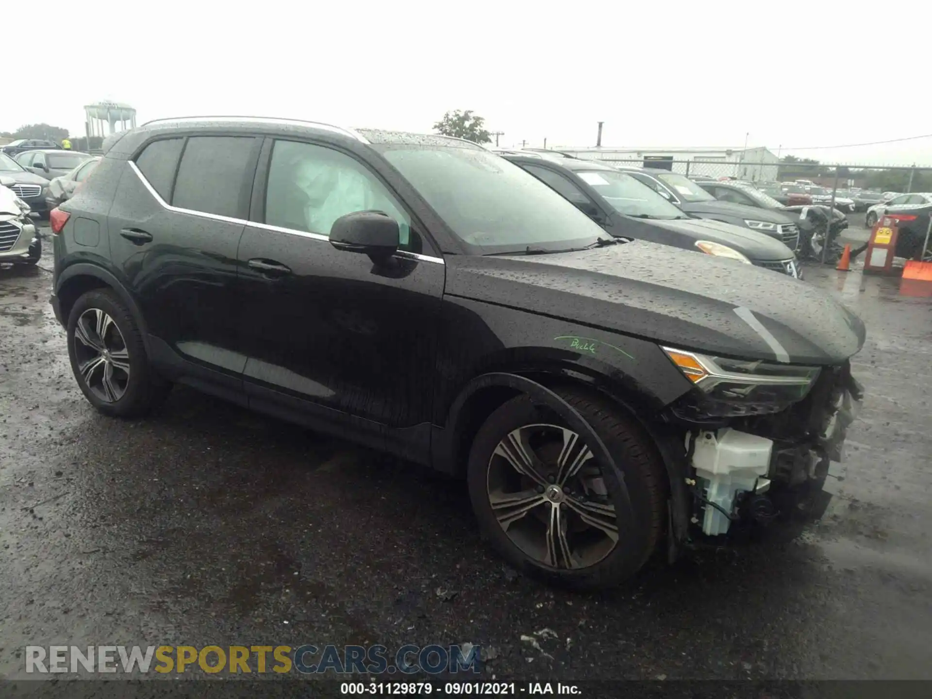 1 Photograph of a damaged car YV4162UL1M2451495 VOLVO XC40 2021