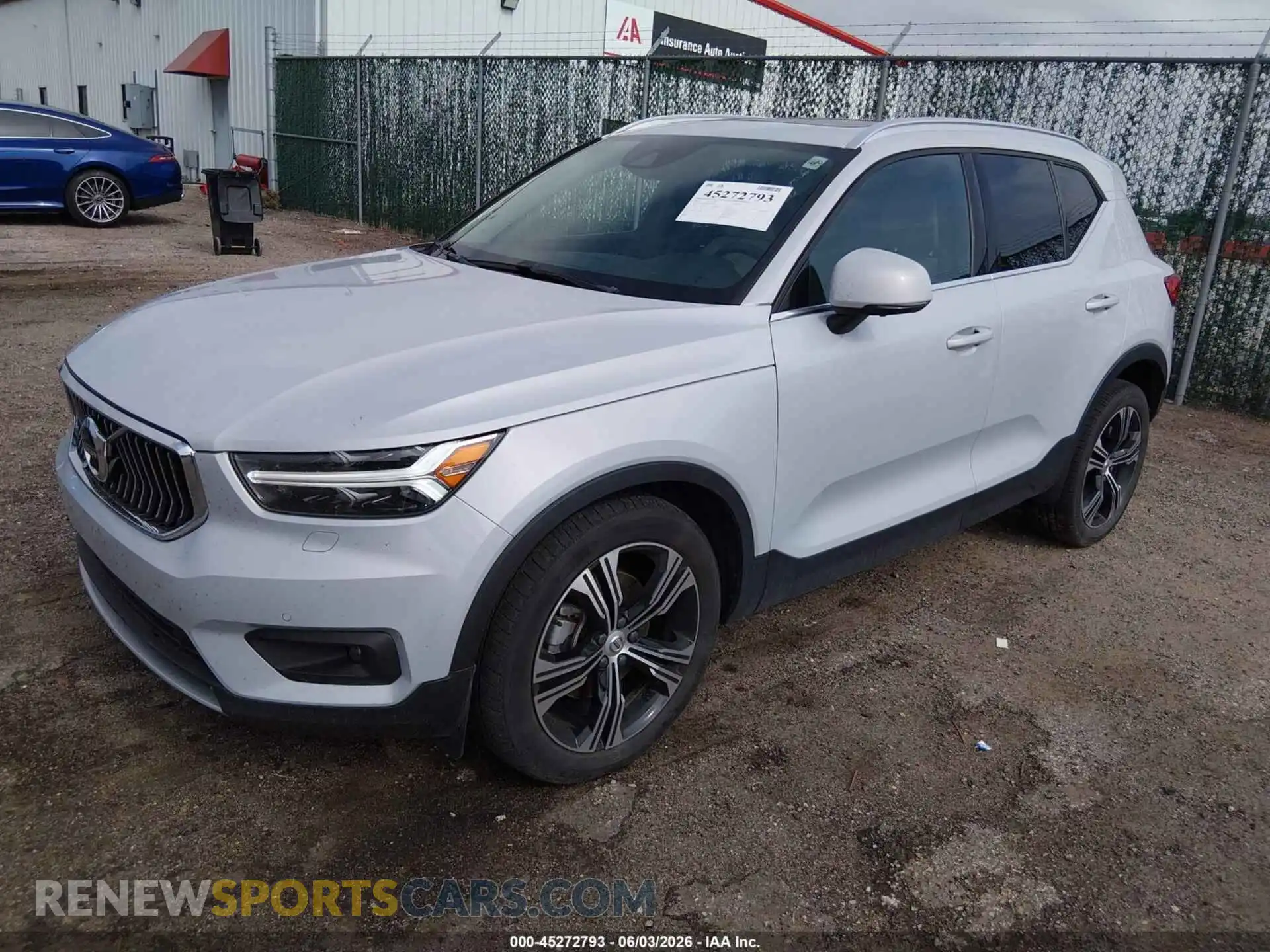 2 Photograph of a damaged car YV4162UL2M2577851 VOLVO XC40 2021
