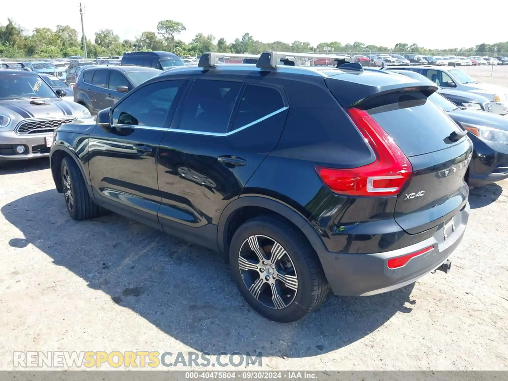 3 Фотография поврежденного автомобиля YV4162UL3M2526438 VOLVO XC40 2021