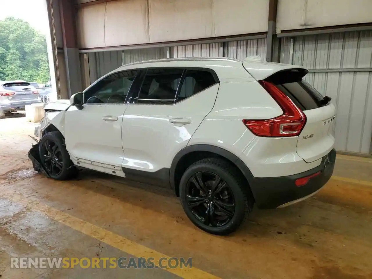 2 Фотография поврежденного автомобиля YV4162UL3M2550027 VOLVO XC40 2021