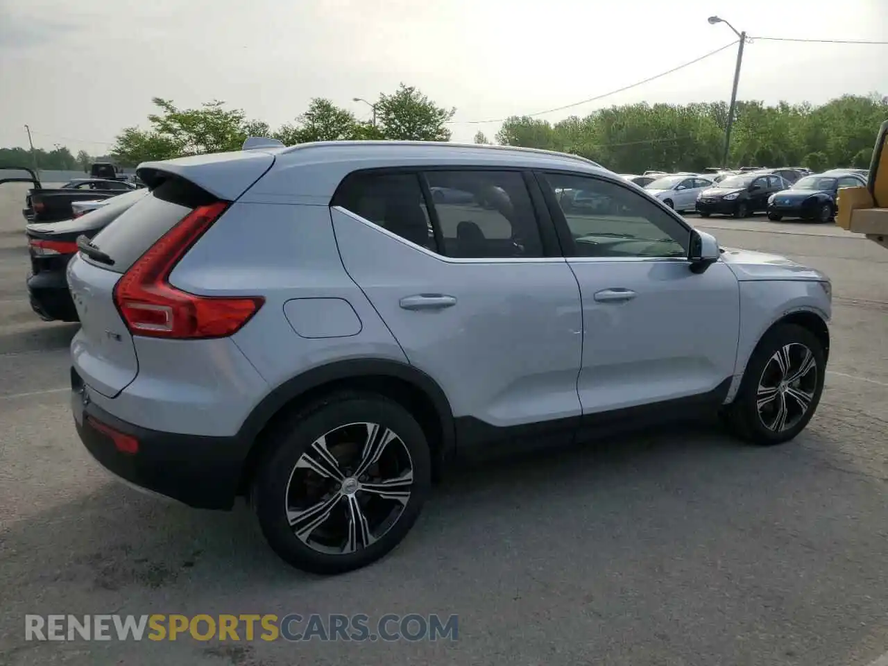 3 Photograph of a damaged car YV4162UL4M2459364 VOLVO XC40 2021