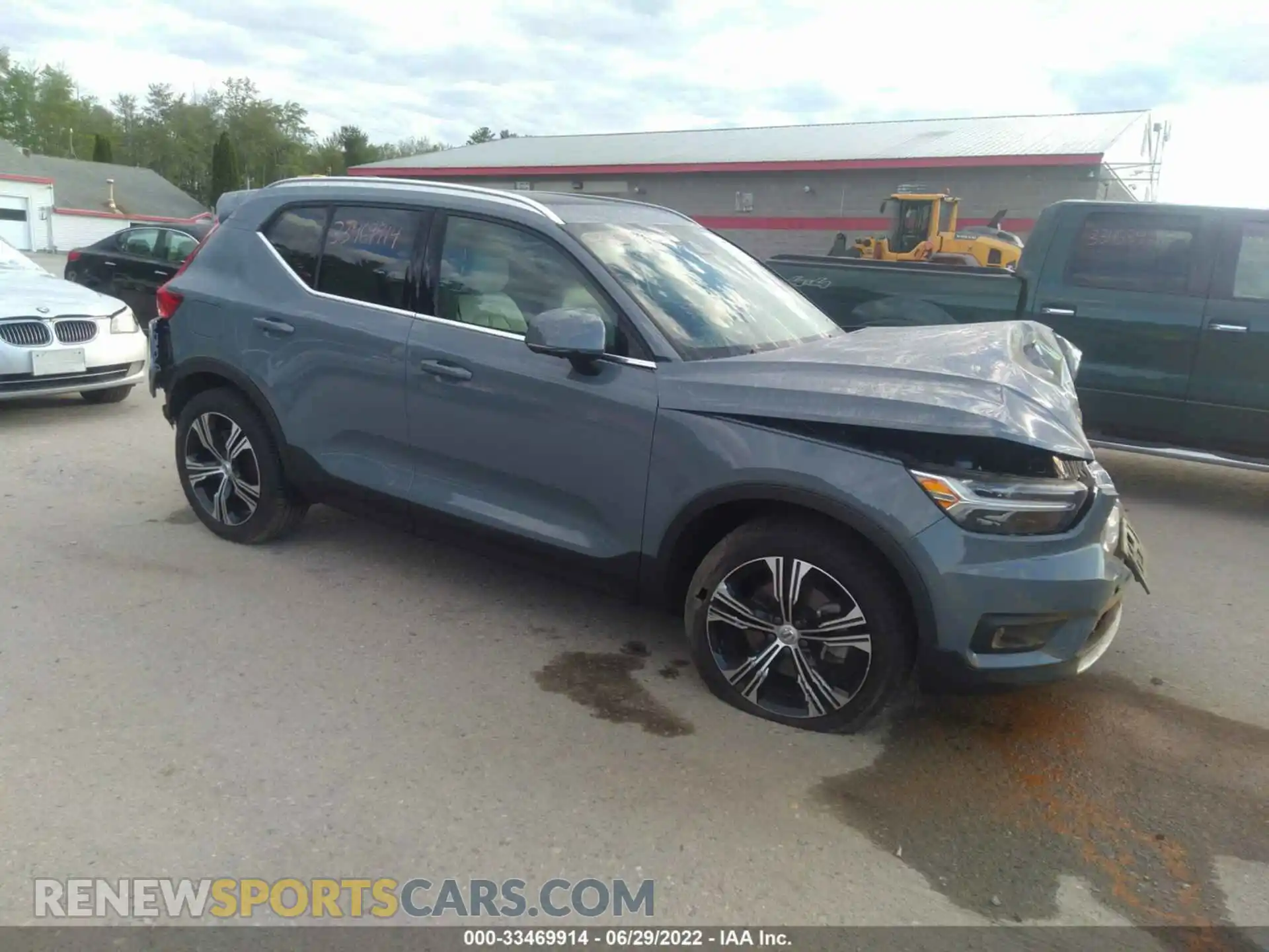 1 Фотография поврежденного автомобиля YV4162UL6M2549731 VOLVO XC40 2021
