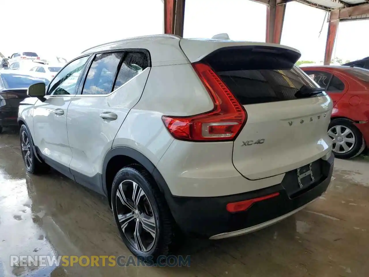 3 fotografías del automóvil dañado YV4162UL9M2454581 VOLVO XC40 2021