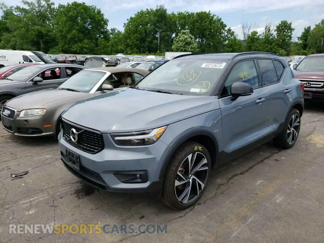 2 Photograph of a damaged car YV4162UM0M2427603 VOLVO XC40 2021