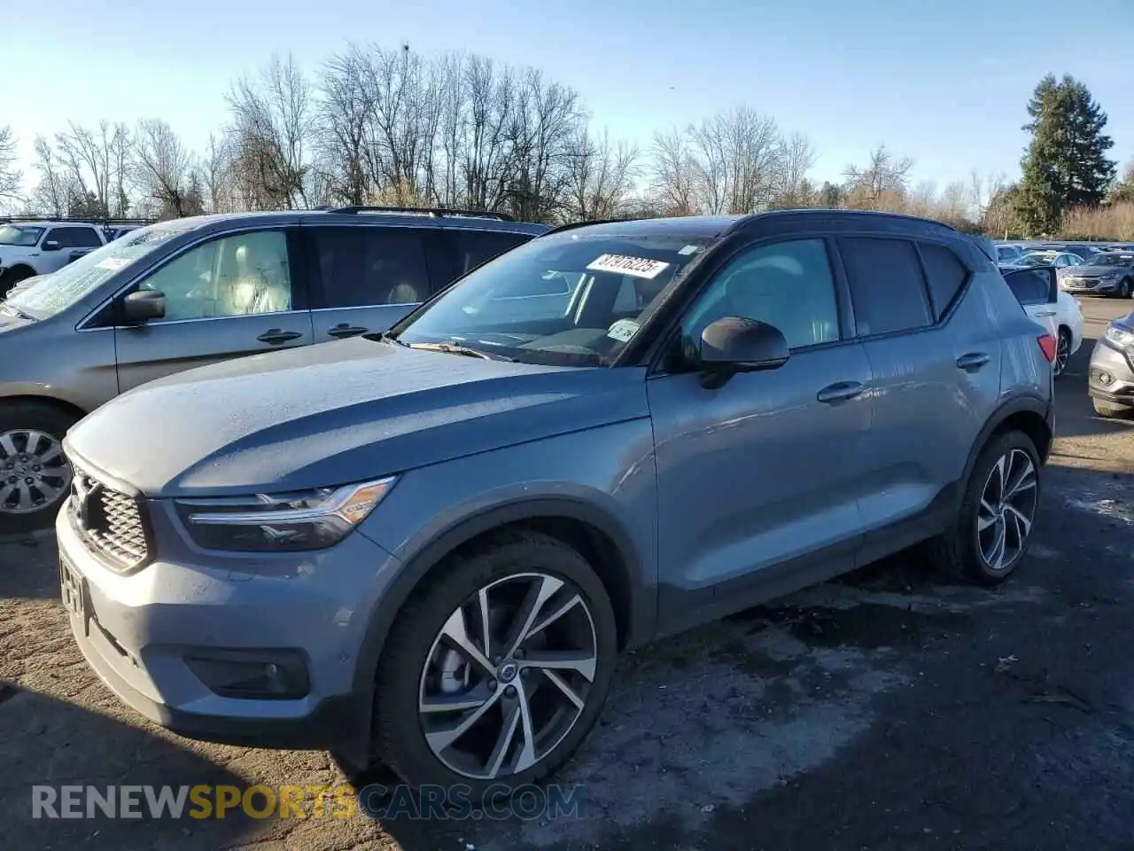 1 Photograph of a damaged car YV4162UM3M2498584 VOLVO XC40 2021