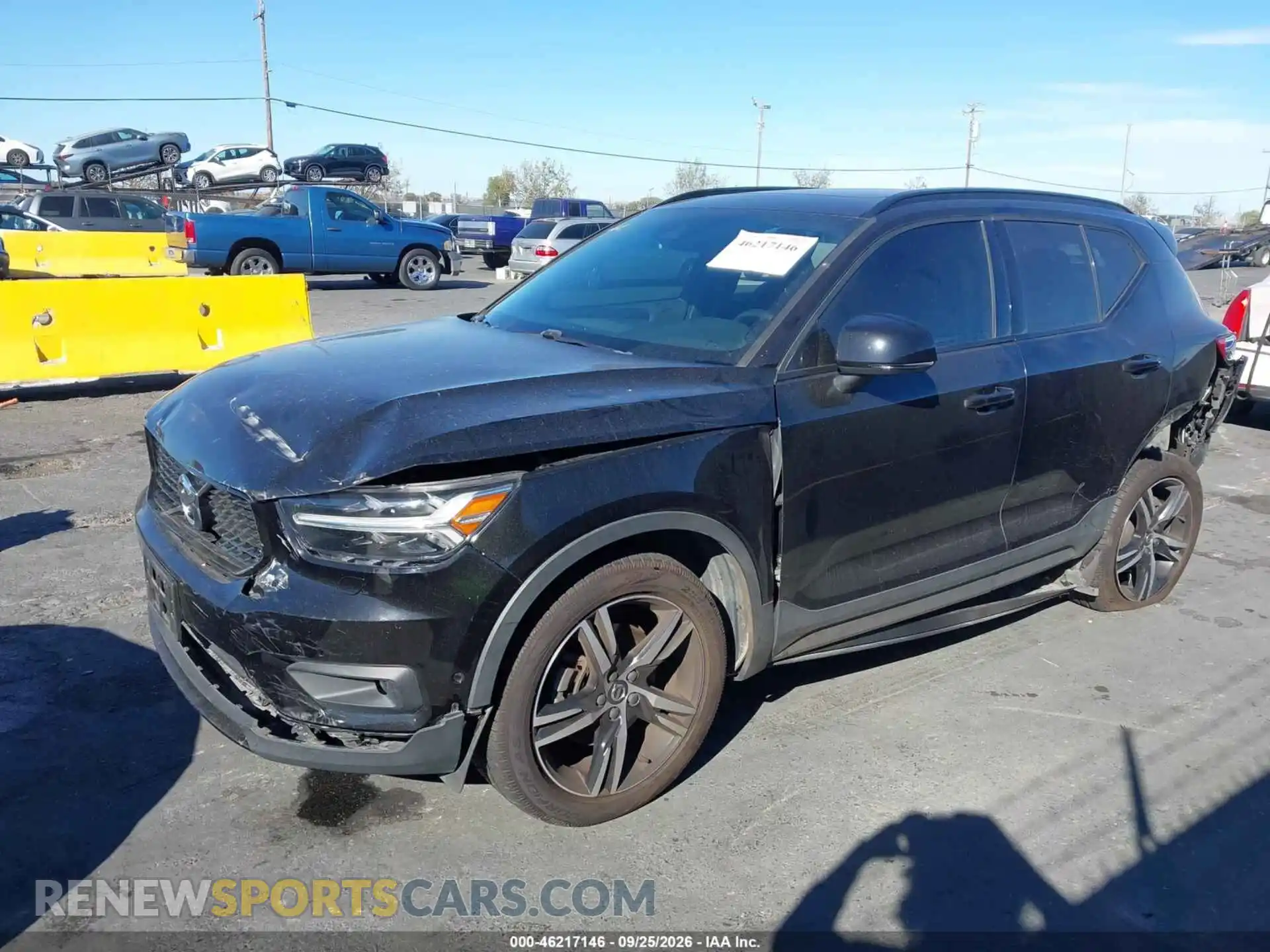 2 Photograph of a damaged car YV4162UM4M2477078 VOLVO XC40 2021