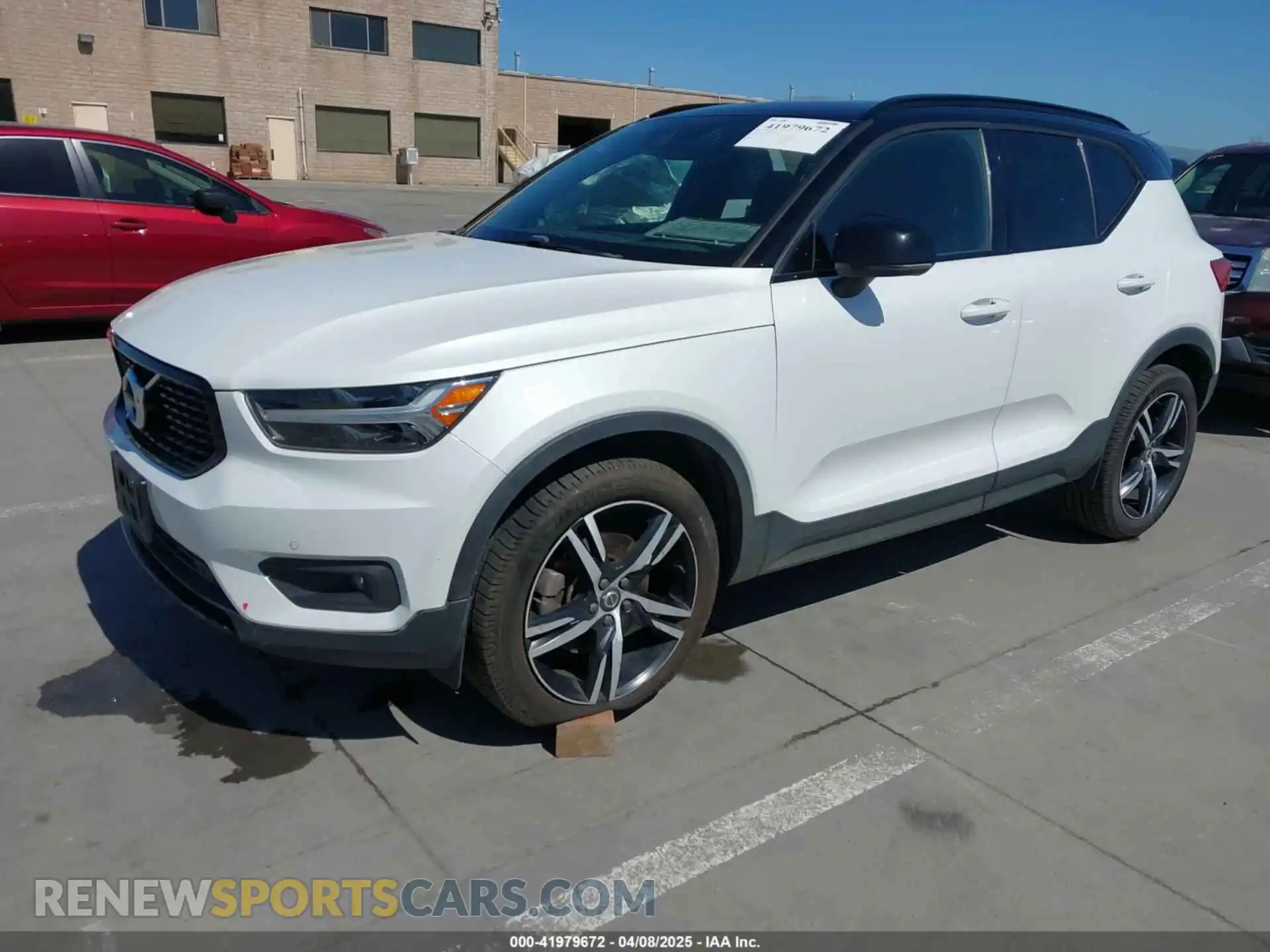 2 Фотография поврежденного автомобиля YV4162UM5M2395943 VOLVO XC40 2021