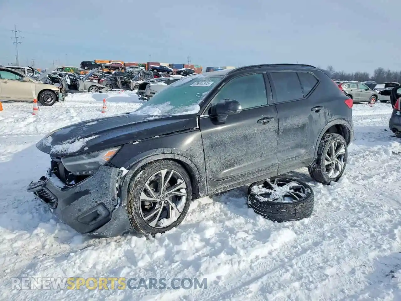 1 Photograph of a damaged car YV4162UM8M2441071 VOLVO XC40 2021