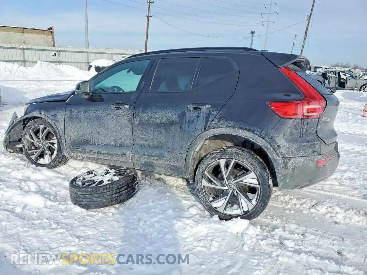 2 Photograph of a damaged car YV4162UM8M2441071 VOLVO XC40 2021