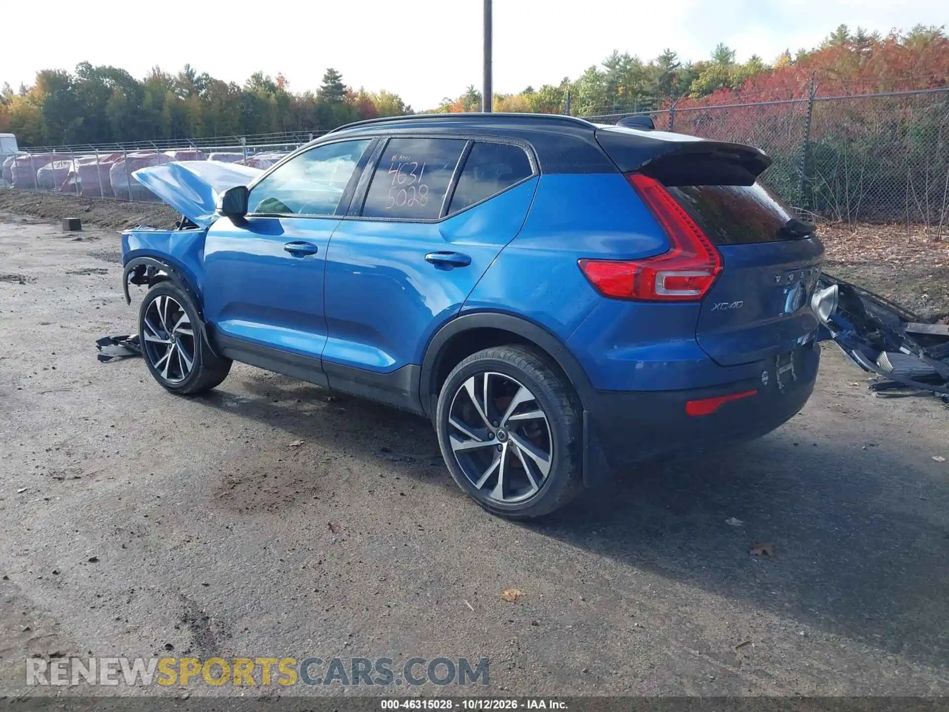 3 Photograph of a damaged car YV4162UM9M2616573 VOLVO XC40 2021