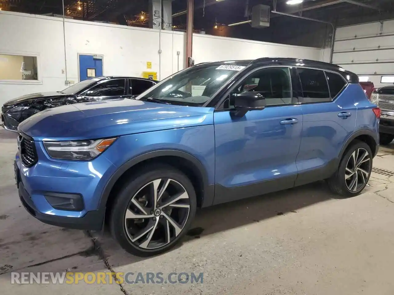 1 Photograph of a damaged car YV4162UMXM2456459 VOLVO XC40 2021